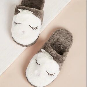 New•L•Sugared + Bronzed Fluffy Brown and White Animal Slippers